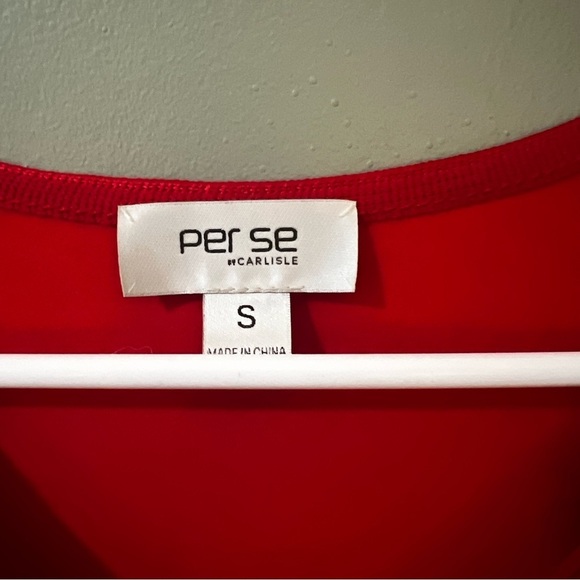 Per-Se by Carlisle red silk blouse with gold embellishments to sleeve size small - Picture 3 of 5